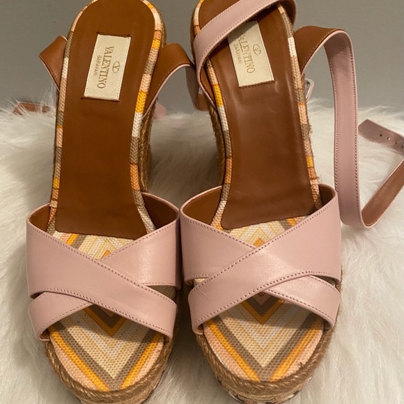 Valentino Garavani Espadrille Wedge Sandals - Picture 4 of 17